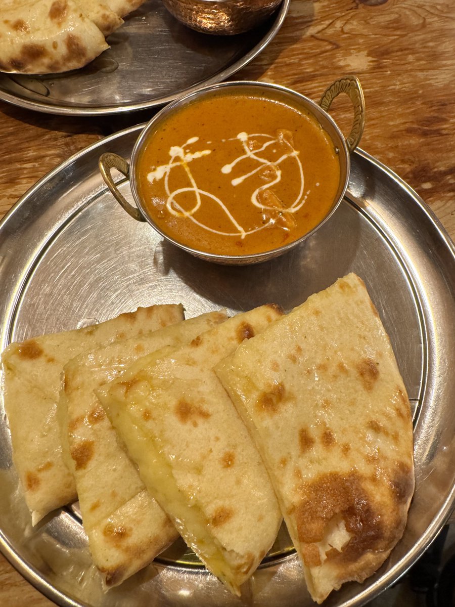 kenta_soyoung's tweet image. バターチキンに告白されました。
ナンて答えたらいいでしょうか？