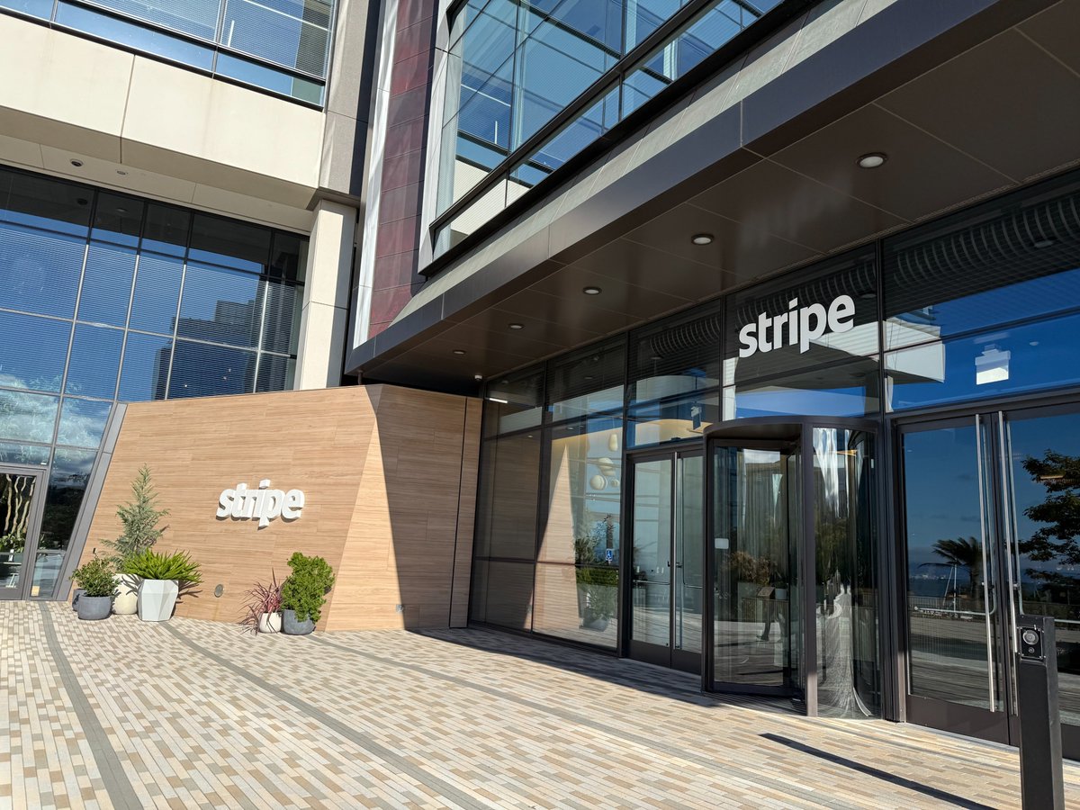 Jeffthedogyo's tweet image. Stripe knows fintech.
We know yield.
Great session with Emma from @stripe’s Growth team (Venture-Backed Startups) at HQ.
Excited to explore how we can bridge institutional yield and consumer access, one step closer to the future of money.