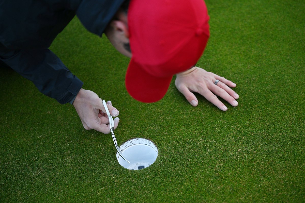 RandA's tweet image. Greenkeeper appreciation post 🌱
As part of its commitment to sustainability, The R&A Foundation continues to support the development of greenkeeping expertise around the world 🌍