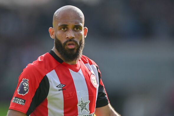 SkySportsLyall's tweet image. As per @David_Ornstein: #ManchesterUnited have made a new bid for Bryan Mbeumo of £65m plus £5m in add-ons. #Brentfordfc are considering it and yet to make a final decision. More on @SkySportsNews skysports.com/football/live-… #mufc