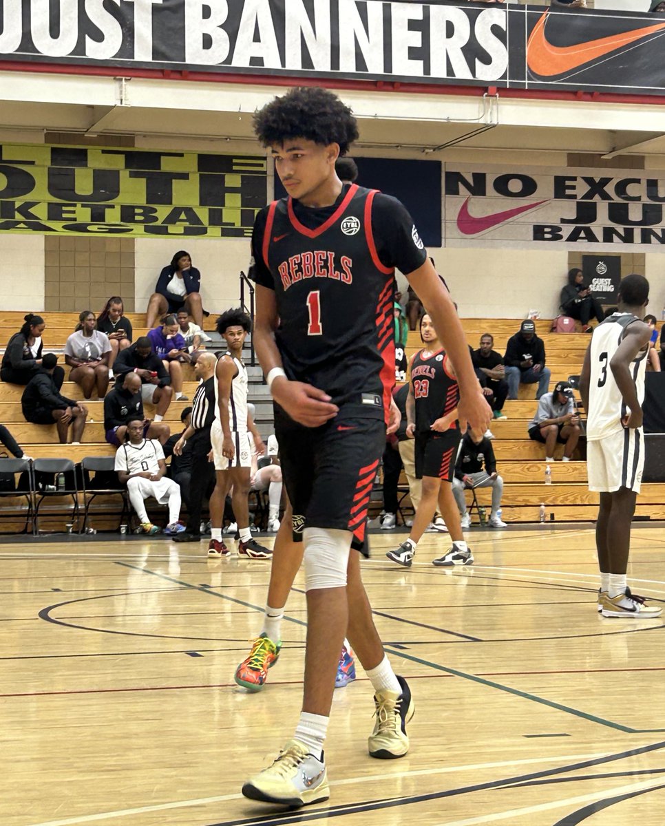 Trent Markwith (@tmarkwith14) on Twitter photo 2027 SF Carson Crawford is averaging 21.3 PPG, 12.3 RPG, and 1.7 SPG on 57.1% shooting during a 3-0 start for the 16U Florida Rebels at Peach Jam.
19 of his 37 rebounds have come on the offensive glass.
<a href="/crsncrwd12/">Carson Crawford</a> <a href="/fl_Rebels/">Florida Rebels</a> <a href="/Sreece24/">Steven Reece</a> <a href="/island_hs/">Fleming Island HS Boys Basketball Program</a> <a href="/Iam_Griner/">Coach Griner!</a> 2027 SF Carson Crawford is averaging 21.3 PPG, 12.3 RPG, and 1.7 SPG on 57.1% shooting during a 3-0 start for the 16U Florida Rebels at Peach Jam.
19 of his 37 rebounds have come on the offensive glass.
<a href="/crsncrwd12/">Carson Crawford</a> <a href="/fl_Rebels/">Florida Rebels</a> <a href="/Sreece24/">Steven Reece</a> <a href="/island_hs/">Fleming Island HS Boys Basketball Program</a> <a href="/Iam_Griner/">Coach Griner!</a>