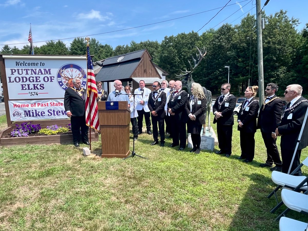 RepJoeCourtney's tweet image. Really great to join Putnam Elks Community Day over the weekend. It was a special day to celebrate the Putnam Lodge of Elks 574’s 125th anniversary.