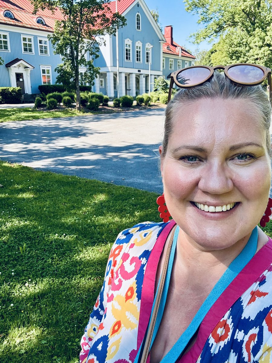 Kesäterveiset helteiseltä Ahlmanin kampukselta #ahlmanedu #tampere