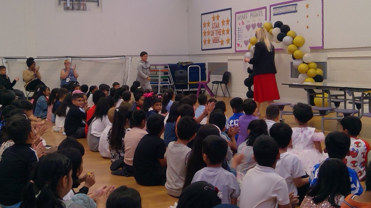 🌟  Time to celebrate our amazing attendance champions! 🎉 
These superstars have achieved an incredible 99%-100% attendance rate,  now that's what we call dedication! 📚 ✨
