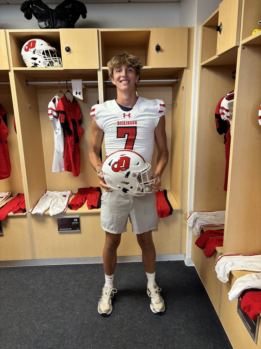 ridgetaylorfb's tweet image. Had an awesome experience yesterday on my official visit at @DCRedDevilFB! I was really impressed by the field and athletic center, and also loved how Dickinson sets players up for their future.
Thank you to @Coach_PGraham for inviting me, excited to be back for a game!…