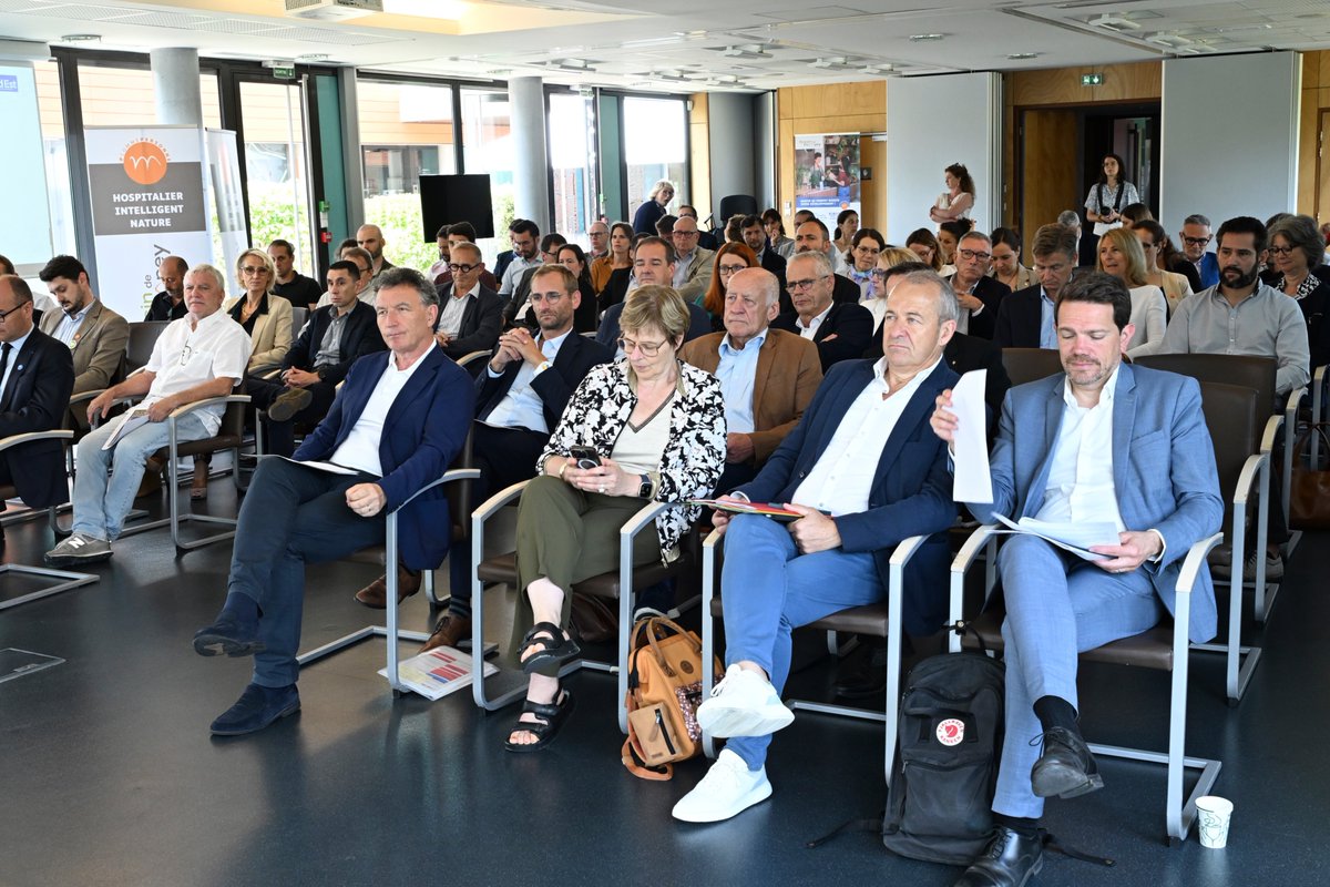 IntercoDeFrance's tweet image. 🤝 Signature du 3e pacte intercommunalités - région pour la réindustrialisation avec la Région Grand Est à Pompey
✅ Ce jeudi 17 juillet, Franck Leroy, président de la Région Grand Est, et Sébastien Martin, président d’Intercommunalités de France, ont signé à Pompey la troisième…