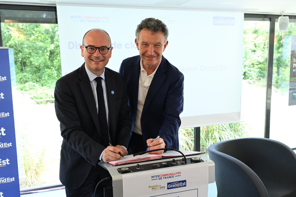 IntercoDeFrance's tweet image. 🤝 Signature du 3e pacte intercommunalités - région pour la réindustrialisation avec la Région Grand Est à Pompey
✅ Ce jeudi 17 juillet, Franck Leroy, président de la Région Grand Est, et Sébastien Martin, président d’Intercommunalités de France, ont signé à Pompey la troisième…