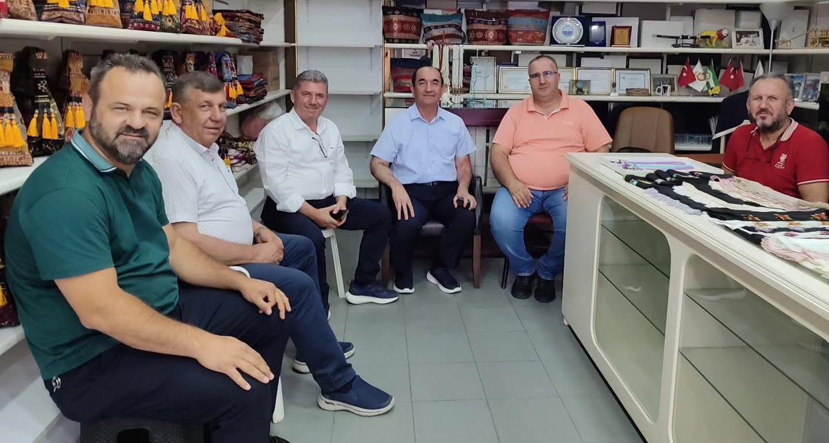 Yönetim Kurulu Başkanımız İsmail MUTLU, 17 Temmuz 2025 Perşembe günü Odabaşı Çeyiz işletmesini ziyaret ederek işletme sahibi Erdinç ODABAŞI ile sektör hakkında karşılıklı fikir alışverişinde bulundu.