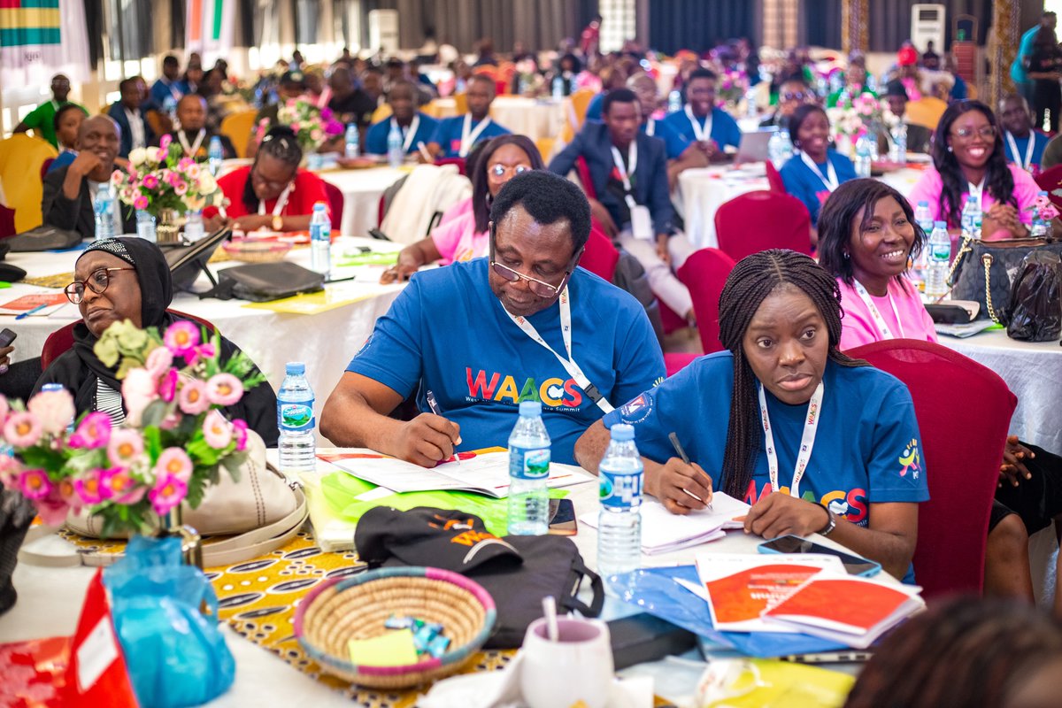 WAACSummit's tweet image. Panel 1 Discussion Highlight:
TOPIC: Sustainable Family-Based Alternatives

"It’s not just about training and strengthening, we need peer support." - David Adoke.
He emphasized the power of peer support groups among caregivers and practitioners.

#WAACS2025 #WAACS