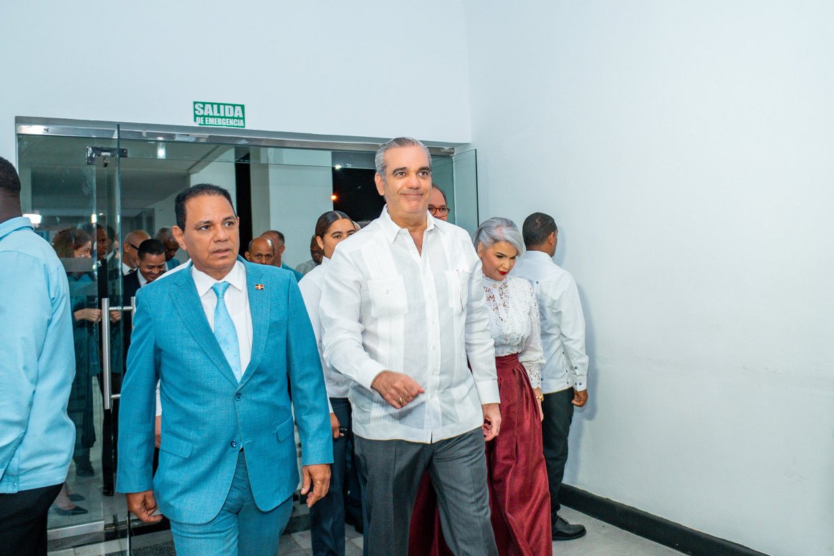 Víctor D'Aza (@victordazat) on Twitter photo Tuve el honor de formar parte de la inauguración del inicio de la extraordinaria experiencia #ExpoAMAPROSAN2025 junto al presidente <a href="/luisabinader/">Luis Abinader</a>
Un espacio que impulsa el desarrollo económico, la innovación y el fortalecimiento del sector naciona ¡Orgulloso de ser parte de Tuve el honor de formar parte de la inauguración del inicio de la extraordinaria experiencia #ExpoAMAPROSAN2025 junto al presidente <a href="/luisabinader/">Luis Abinader</a>
Un espacio que impulsa el desarrollo económico, la innovación y el fortalecimiento del sector naciona ¡Orgulloso de ser parte de