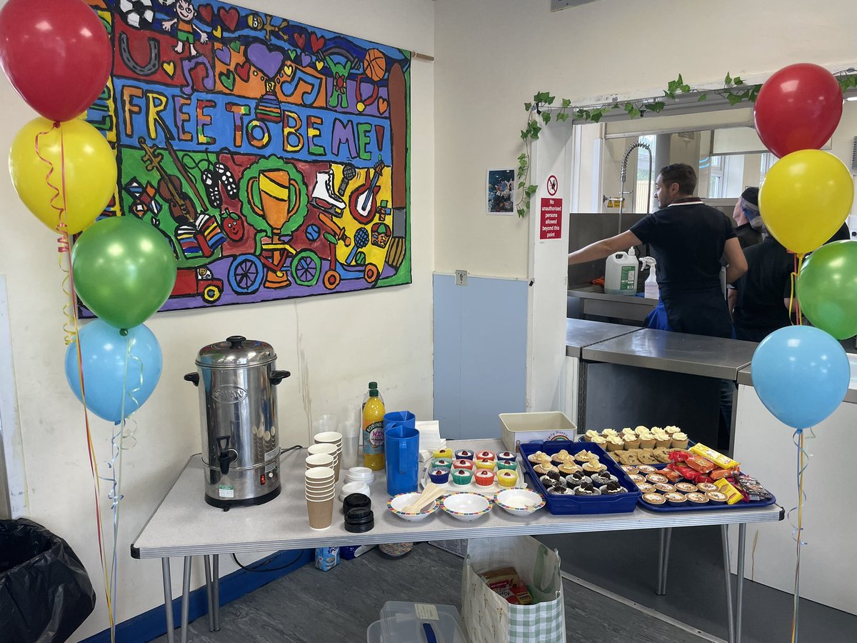 EmHFoundation's tweet image. Thank you to Mrs Steele’s year 1 class at St Philip’s for choosing us as their charity to fundraise for. We had a lovely time at your coffee morning!