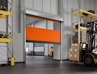 Hörmann (UK)'s V 5025 Z door fitted with innovative zip technology. In the event of a collision:

🛟the curtain pulls away from the side rail to prevent damage
⛓️then is automatically re-fed into the rail
🧩restoring its original position and operation.

tinyurl.com/ynec2vde