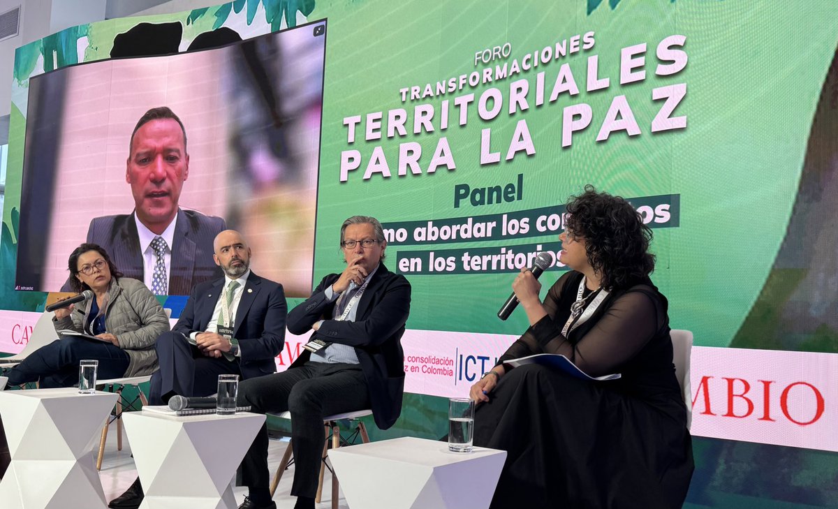 #LaSACpresente en el #ForoTransformacionesParaLaPaz, organizado por <a href="/estoescambio/">Cambio</a> con apoyo del <a href="/el_ICTJ/">El ICTJ</a> y la <a href="/UEenColombia/">Unión Europea en Colombia 🇪🇺</a>.

Sigue la transmisión en vivo aquí: goo.su/d59H3k