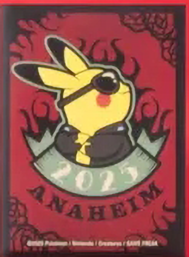 Sifu_pokePress's tweet image. ポケモン世界大会2025記念グッズが公開
・サングラスをかけたピカチュウ(デッキシールド)
・スタジャンピカチュウなどアナハイムグッズ
🔽他のグッズは下記にて
osomatsusan.hatenablog.com/entry/wcs2025g… #WCS2025