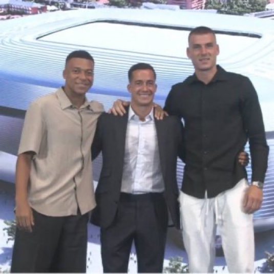 Castillo__Rm's tweet image. Me parece una vergüenza que únicamente hayan ido dos personas de toda la plantilla a la despedida de Lucas.