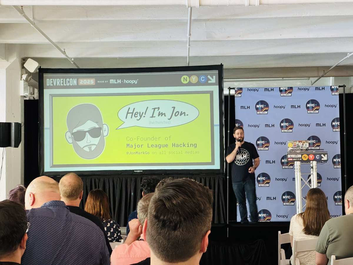 wayneoflife's tweet image. Jonathan @jonmarkgo kicking off @devrelcon NYC