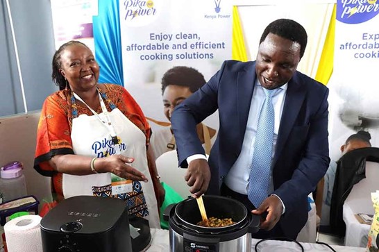 Kenya Power’s #eCooking #Champion Wairimu Njehia Making a Difference!

Learn more about her amazing work in #CleanCooking &amp; #eCooking sector by reading this new #blog by <a href="/Ochieng_Syprose/">Syprianne</a> : mecs.org.uk/blog/kenya-pow…

#women #EPC #Kenya #CookingDemo #Electricity