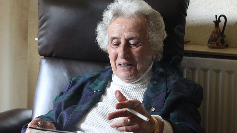 RCMLondon's tweet image. A very happy birthday to the extraordinary Anita Lasker-Wallfisch, who turns 100 today. Anita survived Auschwitz, where she played cello in the camp orchestra.
Watch the interview with Anita from our Music, Migration and Mobility resource: rcm.ac.uk/singingasong/o…