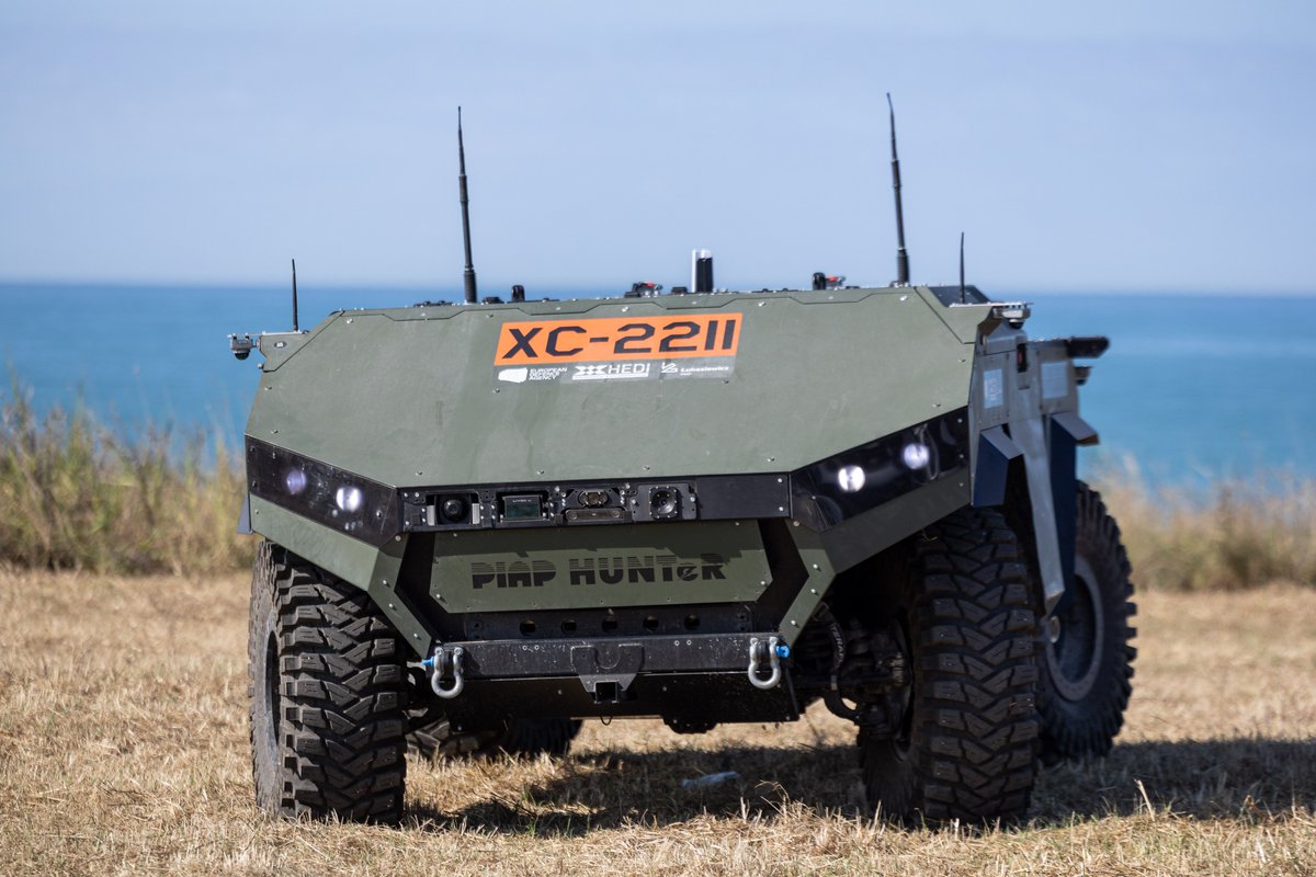 EUDefenceAgency's tweet image. After 5 weeks of testing & collaboration, the first EU-level #OPEX Campaign ended. 6 EU companies & military teams tested unmanned platforms in operational environments.
Led by #EDA through #HEDI, the trials took place at #CEPOLISPE & #UTTAT.
➡️shorturl.at/oQRos