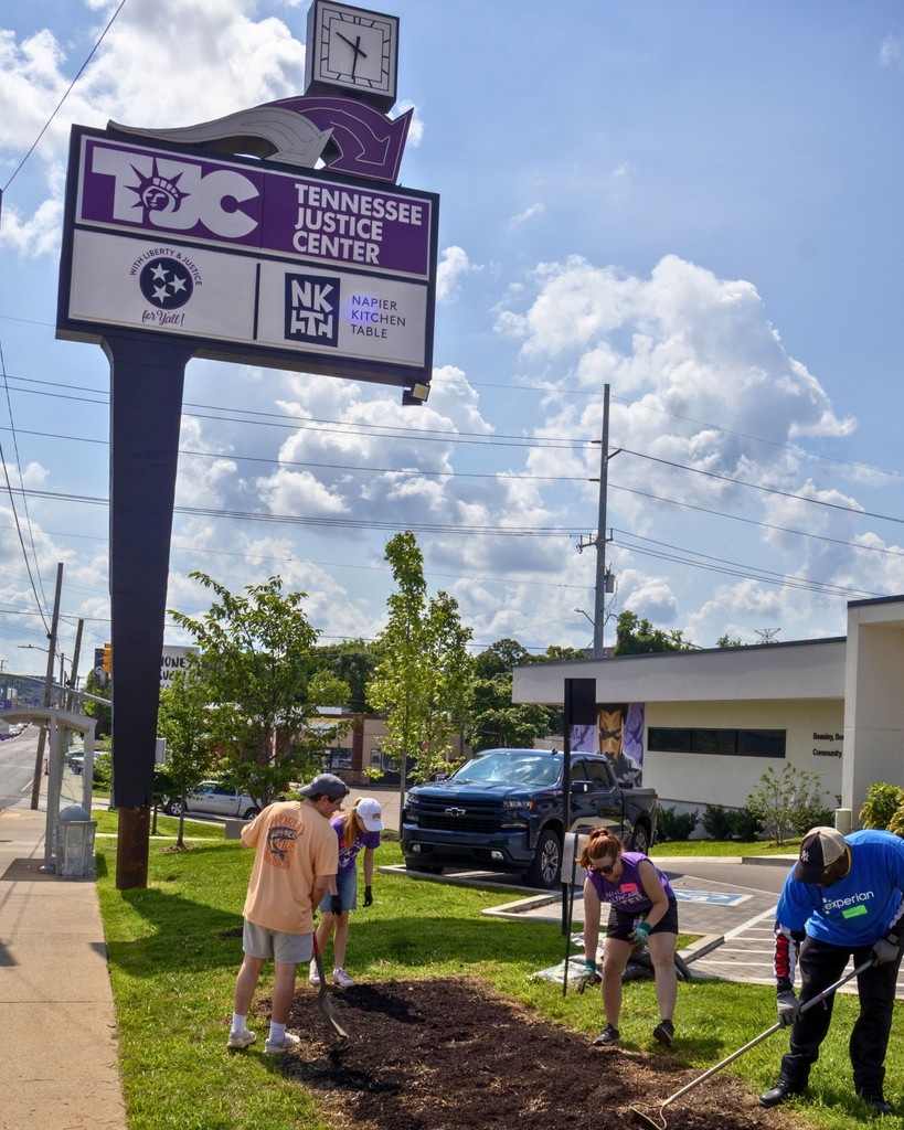 Before &amp; After a landscaping day with TJC in July! 😅☀️🪻💜

Massive thanks to Experian for playing a pivotal role in our work by helping to keep our grounds beautiful and supporting our mission fiscally!