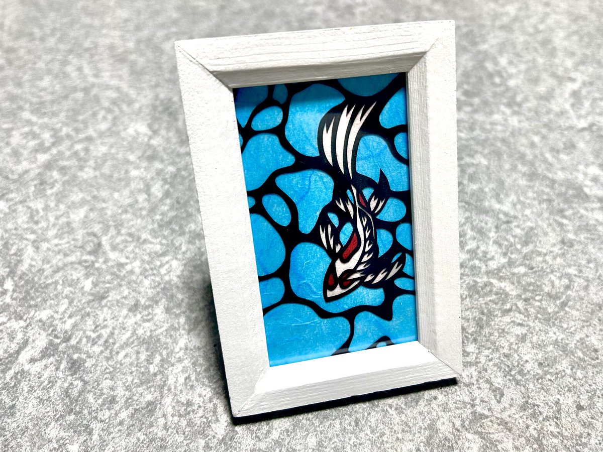 RyoKirie1107's tweet photo. ｢Japanese Fish｣
優雅に泳ぎ、漂っている���がイイ！
 #切り絵  #アート  #イラスト  #オリジナル https://t.co/rGCDe5sfS8