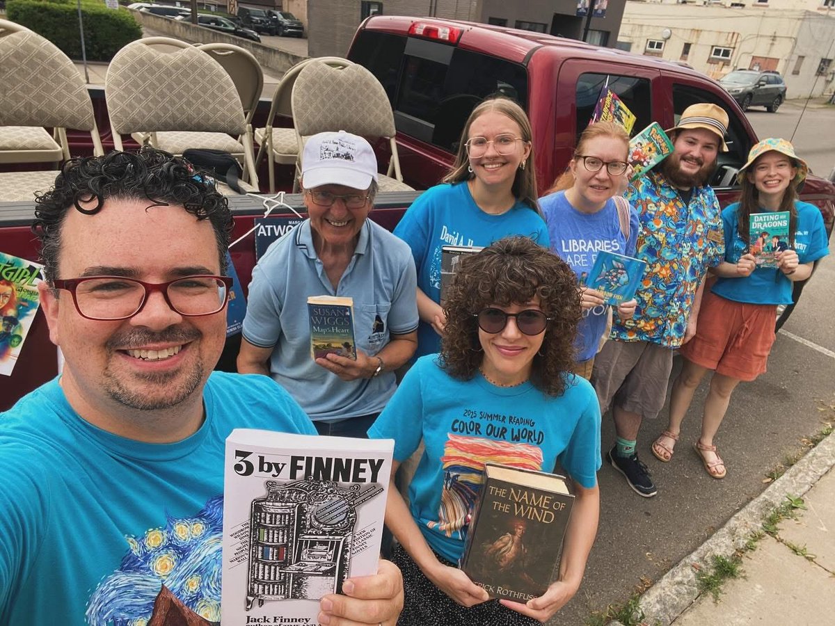 sotierlibsys's tweet image. Over the weekend, staff from STLS joined forces with the David A. Howe Public Library to ride on a parade float and promote library resources during the Wellsville Balloon Rally parade. Thanks for having us! 🎈🎉
#LibraryLove #LibrariesAreForEveryone