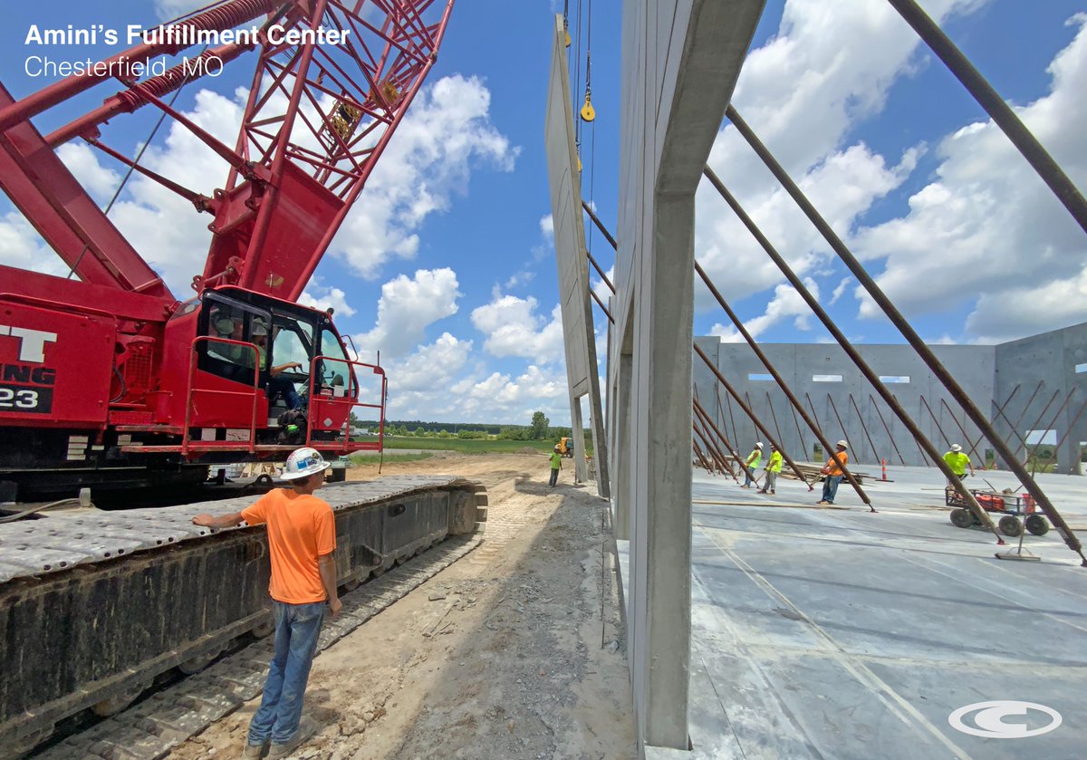 ContegraCC's tweet image. Tilt panels are complete at Amini’s Fulfillment Center in Chesterfield, MO. Big thanks to Fenix Construction for the hard work! Up next: setting steel with Affton Fabricating and Welding and Big Boy&apos;s Steel Erection. 🏗️ #Contegra #ConstructionwithIntegrity