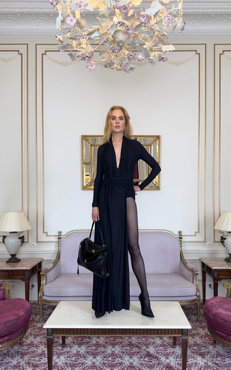 nkidmanbr's tweet image. Nicole Kidman para a Campanha de Inverno/25 da marca Balenciaga.
📸: Fotografada por Juergen Teller