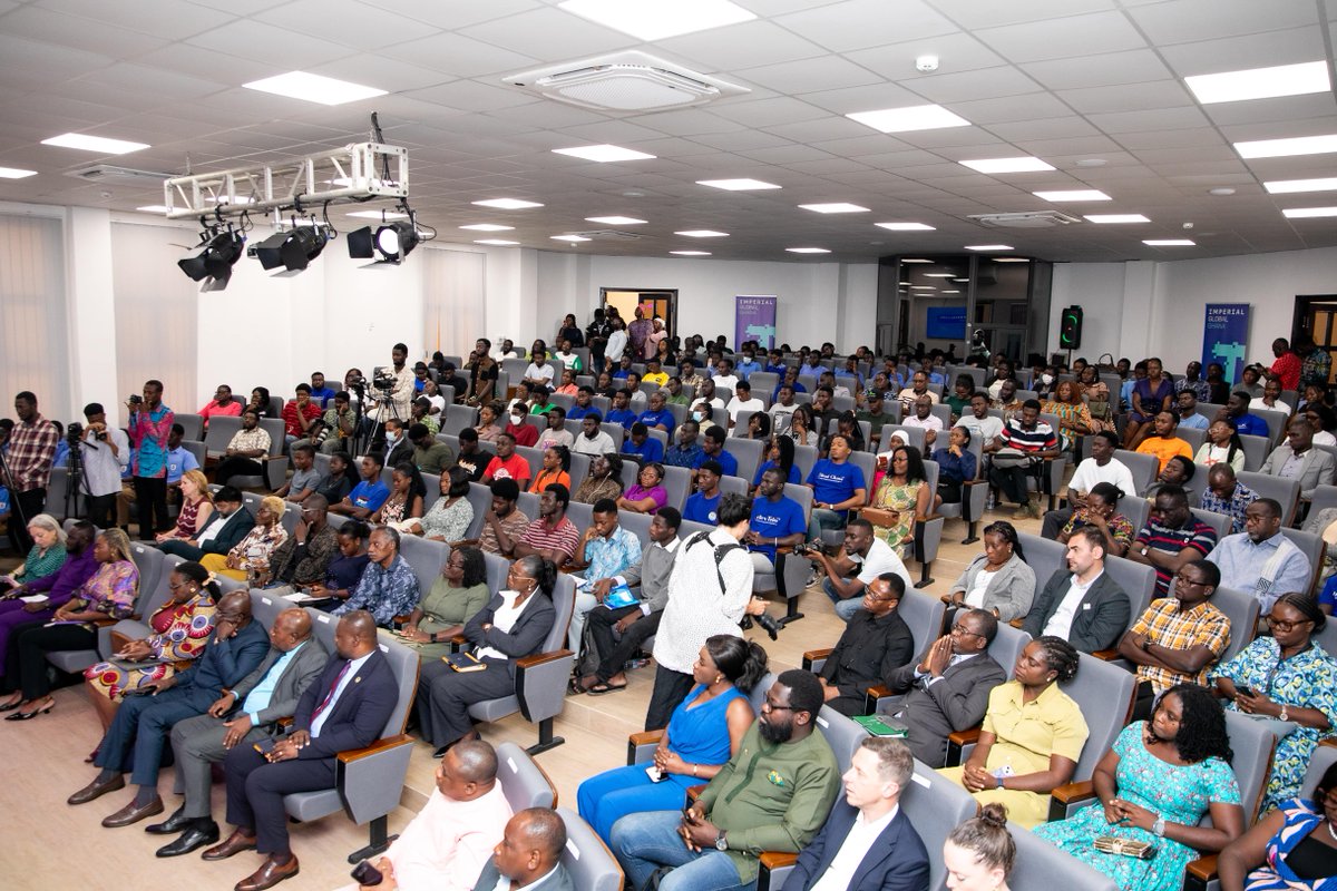 ImperialBiz's tweet image. It was fantastic to see @MayorofLondon Sadiq Khan, to Imperial Global Ghana, our new hub at the University of Ghana.
Our alum Shirgade Laryea, led the discussion as we welcomed a diverse community to celebrate innovation and global collaboration. 🌍
▶️ imprl.biz/4lyJy7x