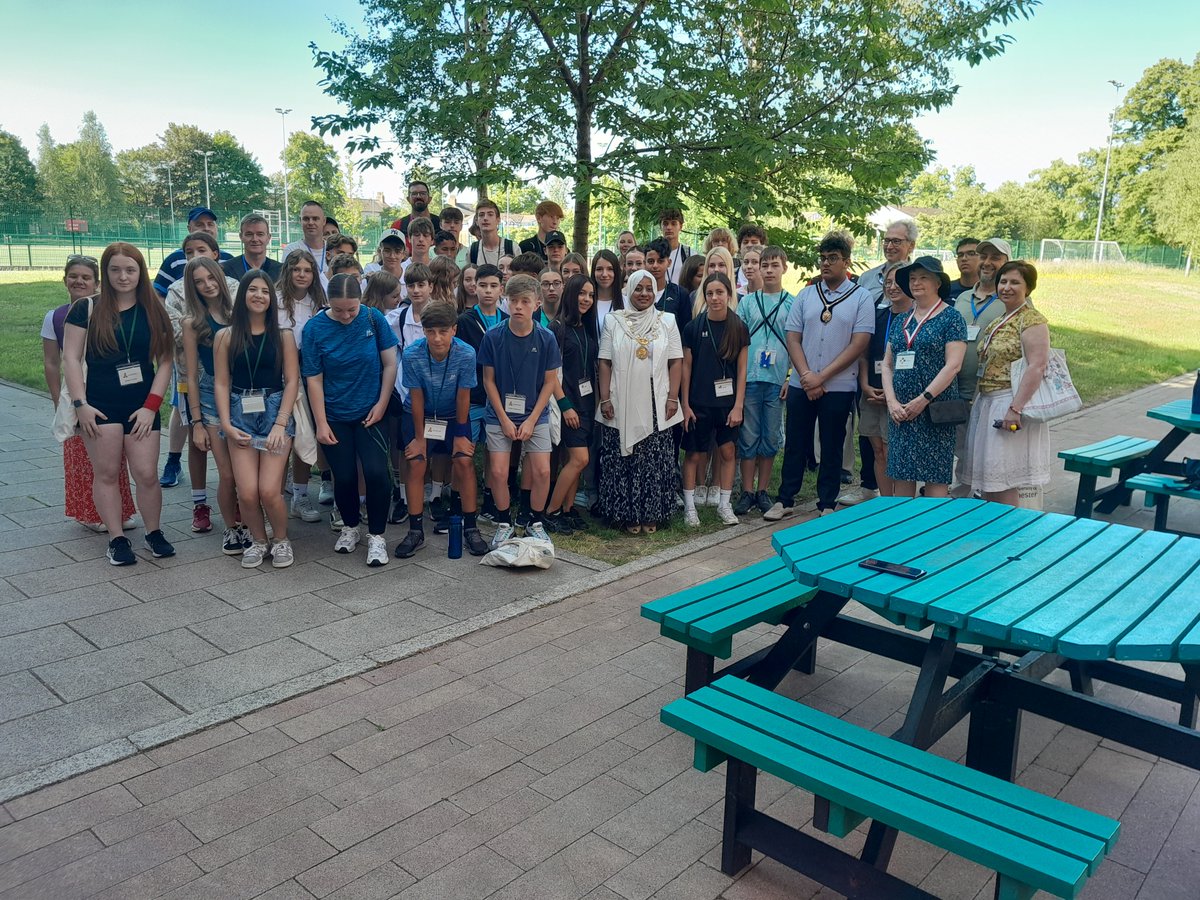 MayorChester's tweet image. 🌍 Honoured to open the International Youth Games 2025 in #Chester & host the awards at the Town Hall! 🇫🇷🇮🇹🇩🇪
Thanks to @CILACityLinks for uniting young people from Sens, Senigallia & Lörrach through sport & friendship. 👏⚽🏊♂️🚣♀️
#ChesterYouthGames #CILA #Twinning #YouthSport