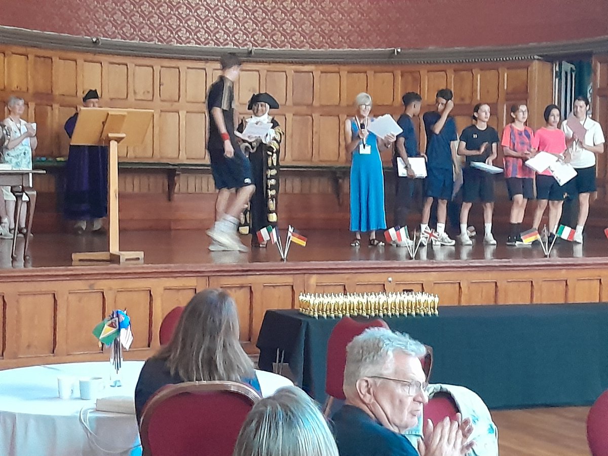 MayorChester's tweet image. 🌍 Honoured to open the International Youth Games 2025 in #Chester & host the awards at the Town Hall! 🇫🇷🇮🇹🇩🇪
Thanks to @CILACityLinks for uniting young people from Sens, Senigallia & Lörrach through sport & friendship. 👏⚽🏊♂️🚣♀️
#ChesterYouthGames #CILA #Twinning #YouthSport