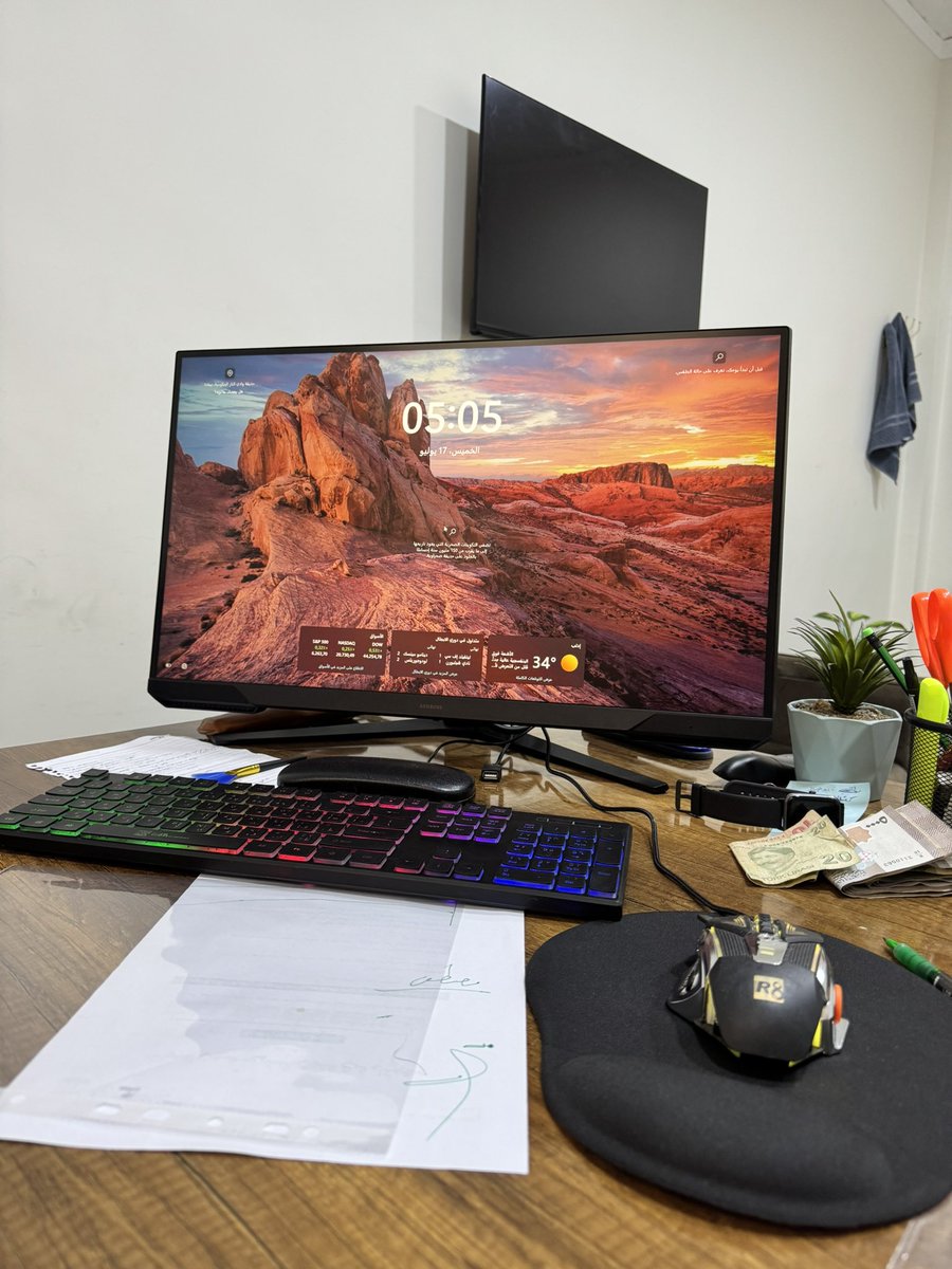 هونّ علي قلبّي يا الله ، فلا يعلَم ما أمُر بهِ غيرَك” ❤️.