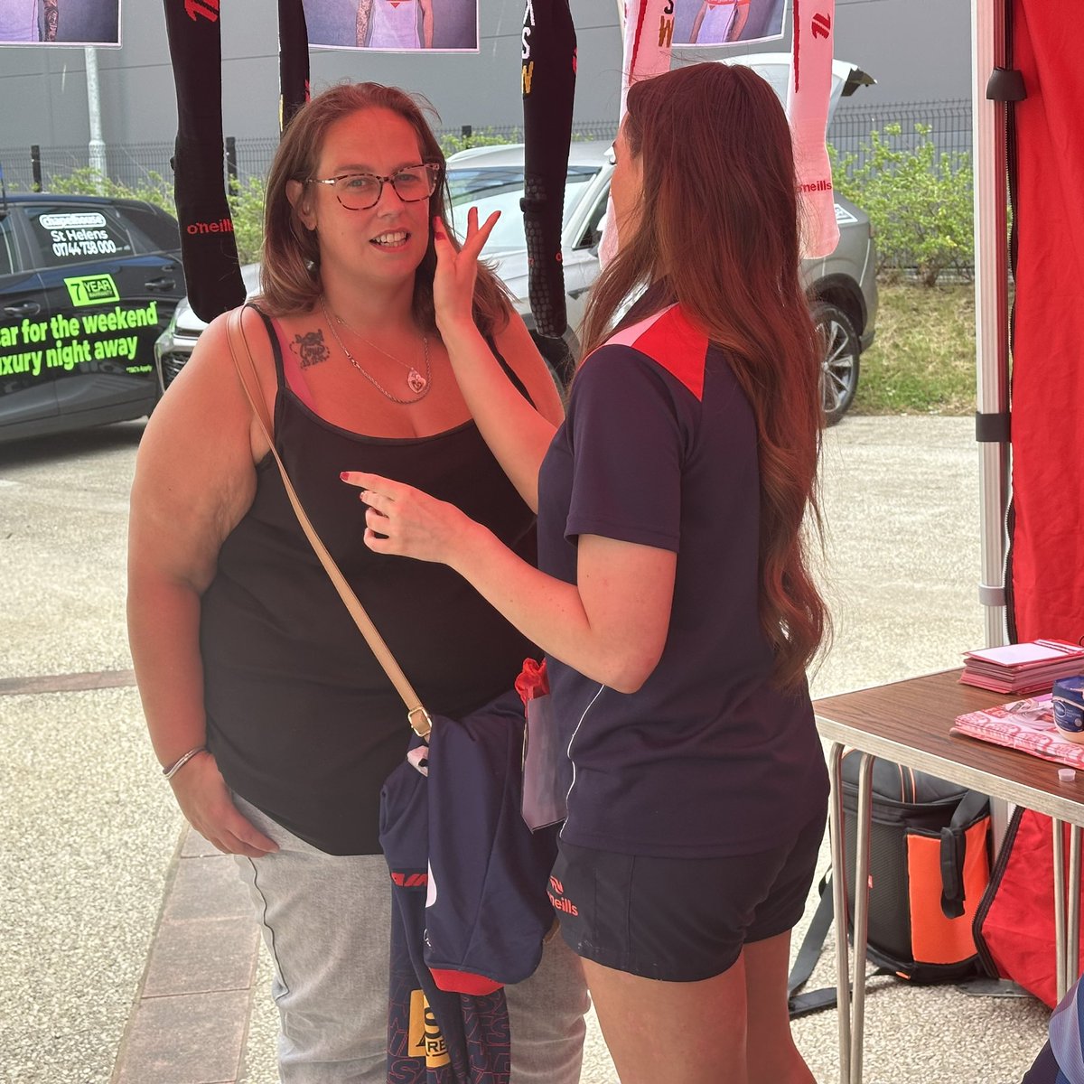 CommunitySaints's tweet image. 👋 Come and get involved in our Fanzone outside the South Stand later on this evening!
Card & Cash both accepted, with plenty of prizes to be won!
#Saintsandproud | @Saints1890