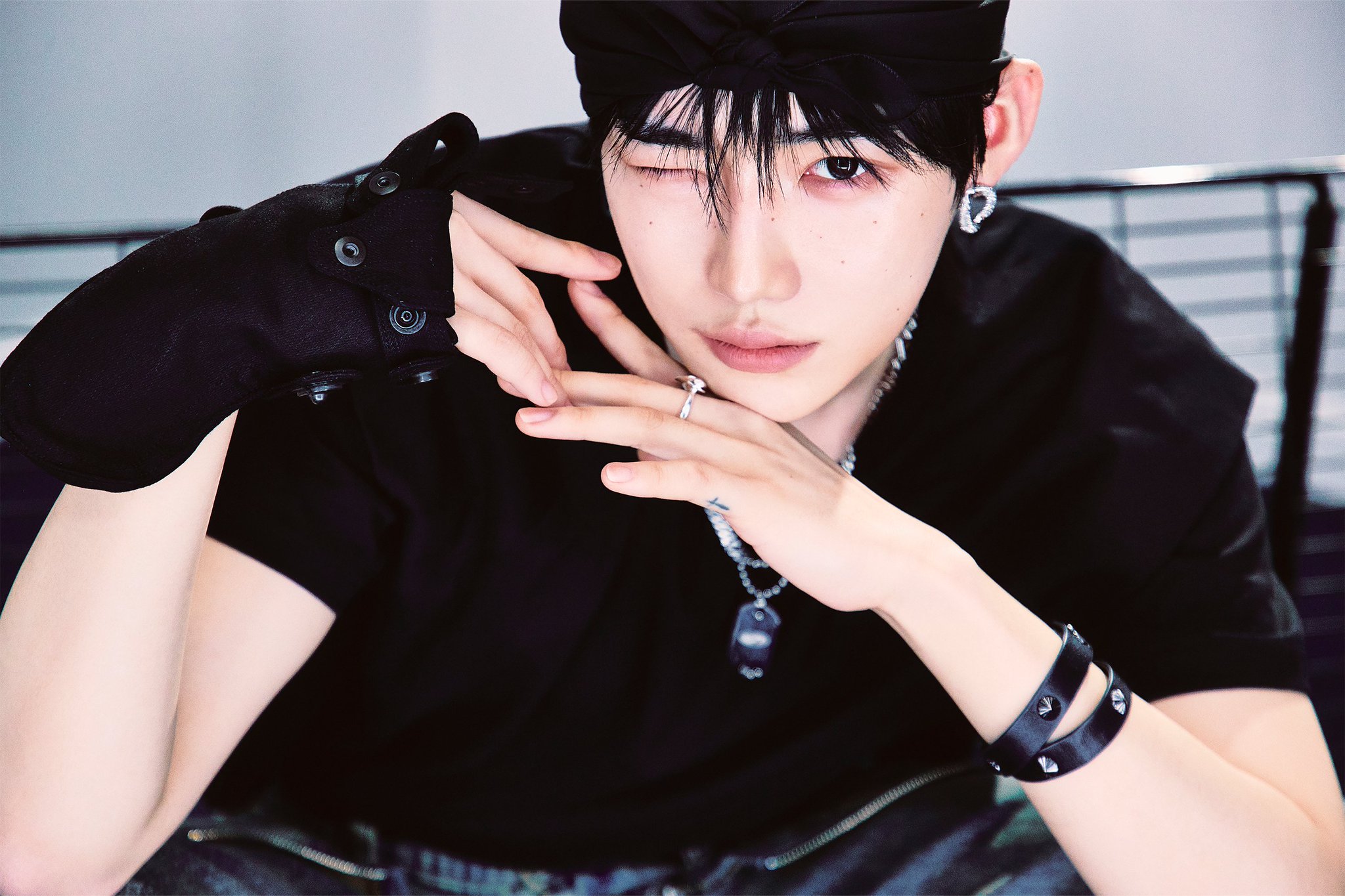 theboyz キュー フーディー 封入 ポラロイド 더보이즈 (THE BOYZ) on X: 