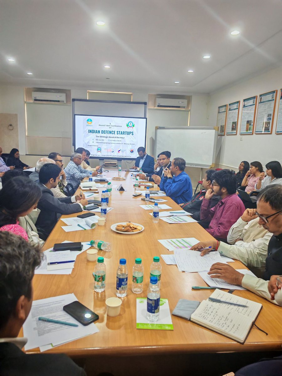 MAGICIncubation's tweet image. Round Table Conference on “Indian Defence Startups: The Strategic Need of the Hour”
📍 Institute of Chemical Technology (ICT), Mumbai | 🗓 14th July 2025
MAGIC Director Shri @AshishGarde participated in the high-impact Round Table Conference jointly organized by @SavishkarIndia…