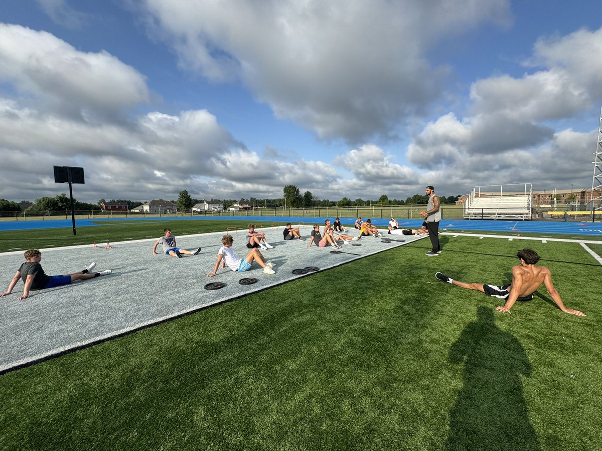 Summer workouts ☑️

A bit short handed today, but finished strong — stronger physically and mentally!  Proud of this group.

Time to recharge and back at it soon!