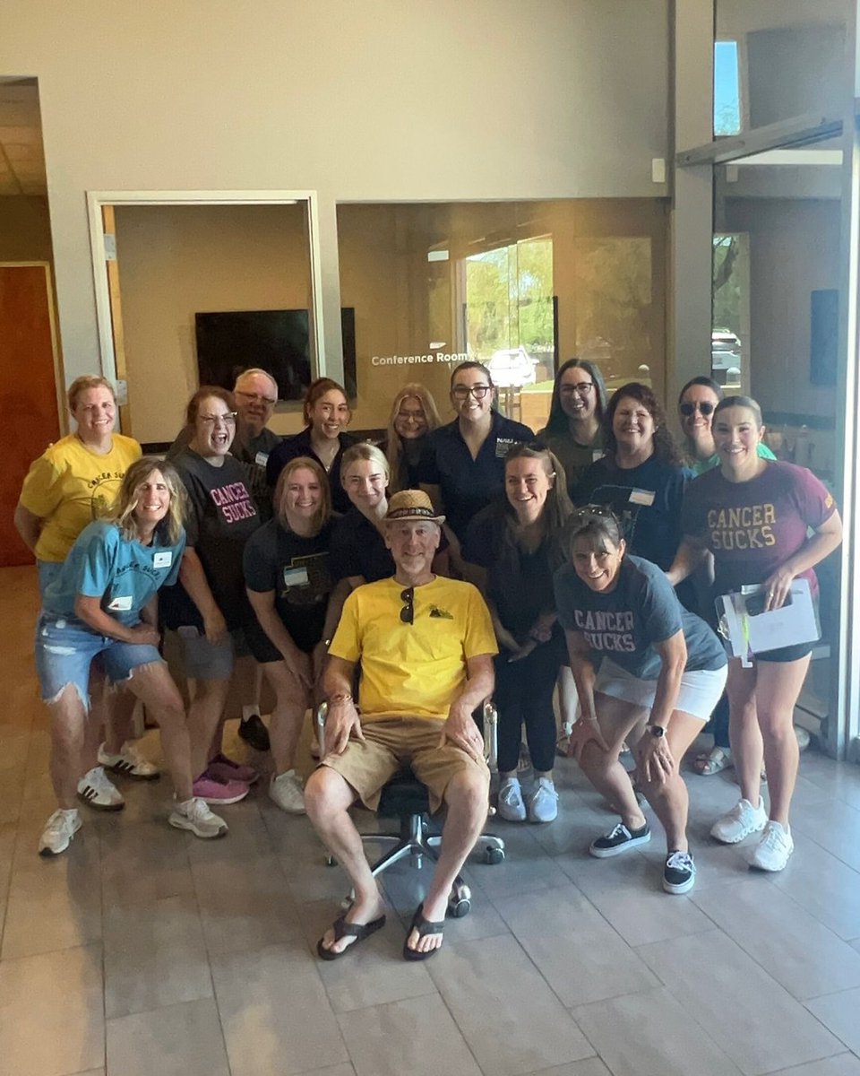 HomeSmart agent Shannon Collins (far left) is making a real impact in her community!

For 3 years, she’s helped launch summer camps for pediatric cancer families from our office, giving them a strong, heart-filled send-off.

We’re proud to have her. 👏 #AgentSpotlight #HomeSmart