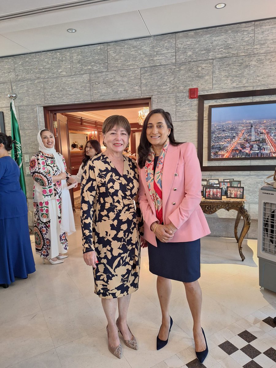 <a href="/EmbaGuateCanada/">Embajada Guatemala en Canadá</a> had the honor of celebrating the International Day of Women in Diplomacy alongside The Honourable Anita Anand, Minister of Foreign Affairs, strengthening diplomatic ties and promoting women's leadership. 🇬🇹🇨🇦