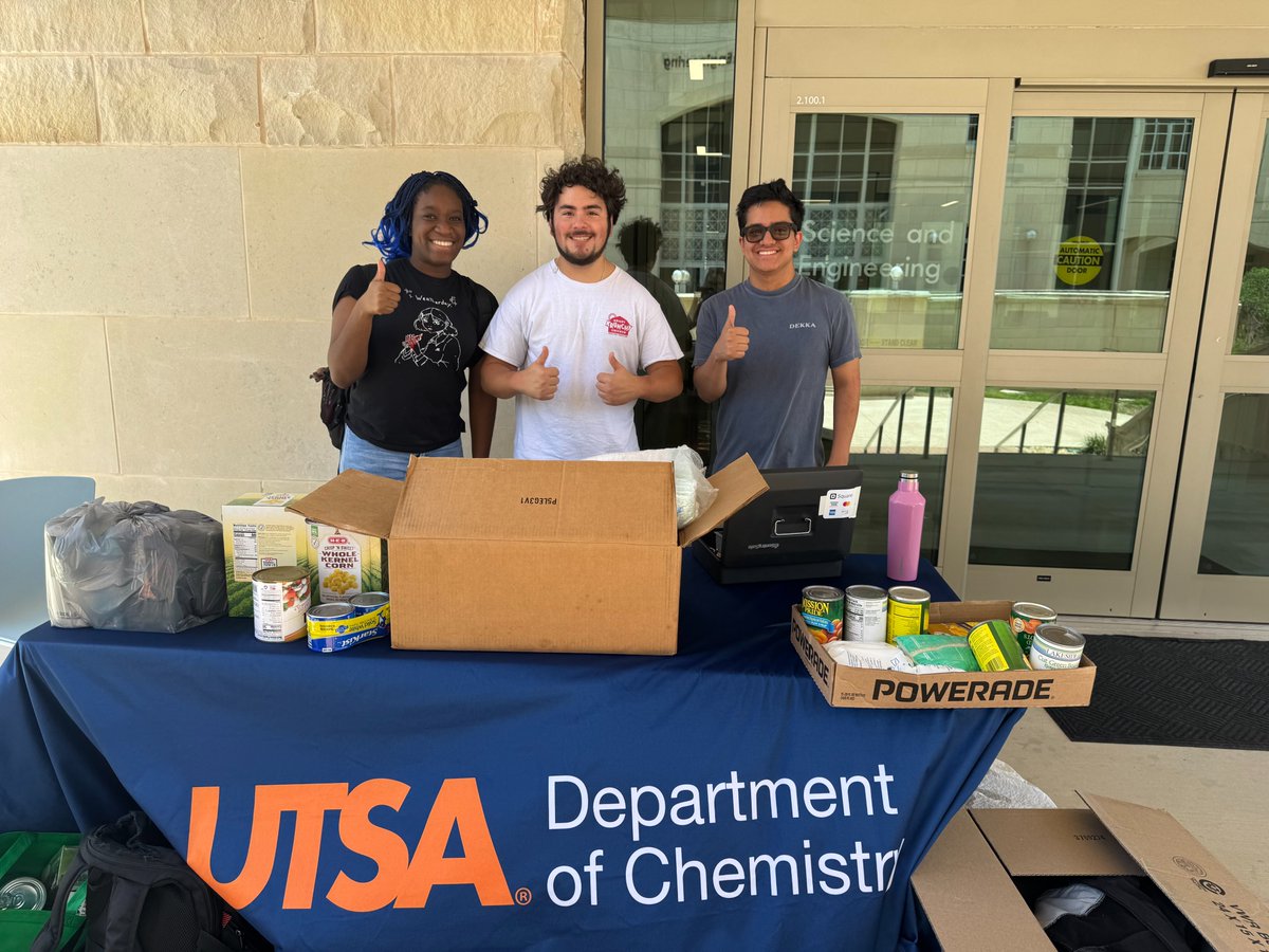 UTSAChemistry's tweet image. Last week, our ACS Student Chapter collected donations and raised over $1000 in support of the recent floods in Kerrville.
Thank you to all for donating clothing, food, money & more and for supporting the relief efforts. Further donations can be made below
cftexashillcountry.fcsuite.com/erp/donate/cre…