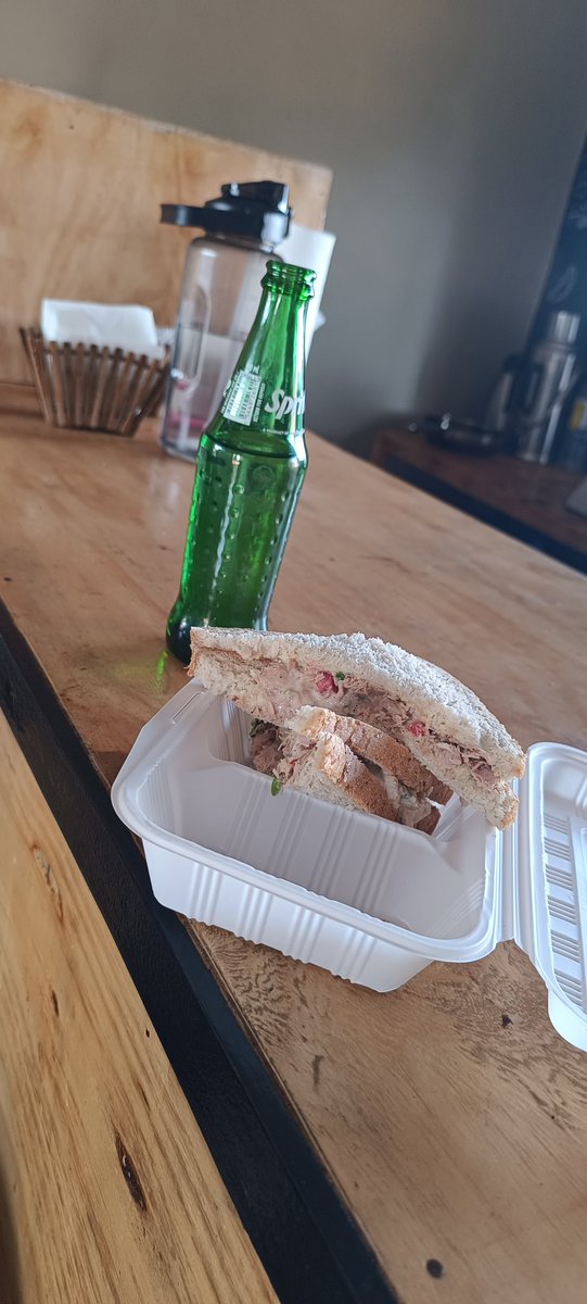 Fury Flavours Cafe 
Stop by! 🫵🏽

📍Kasungu