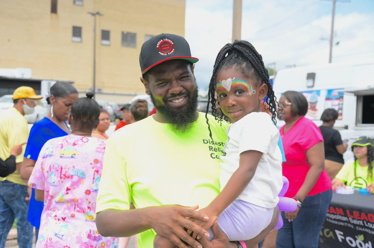 MMULSTL's tweet image. The Urban League @ULSTL Food Truck Saturday was a huge success last weekend! Thank you to all of the amazing vendors who cooked fantastic food for the victims of the tornado and the community that is still working to recover. Thank you to our amazing donors, staff, volunteers and…