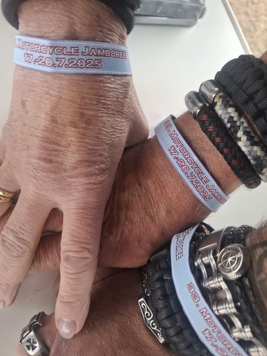 MF1985's tweet image. #hände