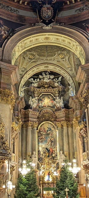 MizeraMichael's tweet image. A memory of a trip to Vienna: The Peterskirche (English: St. Peter's Church) is a Baroque Roman Catholic parish church in Vienna, Austria. #Vienna #austria #baroque