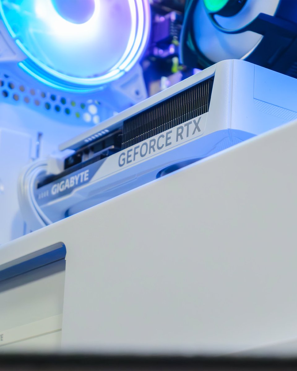 awdit's tweet image. Meet the Air Mesh PURE WHITE — built to keep your game cool and smooth.
Lightweight design meets powerful airflow to keep your system running efficiently, even during those marathon gaming sessions.
It’s all about smart cooling and reliable performance without the flashy…
