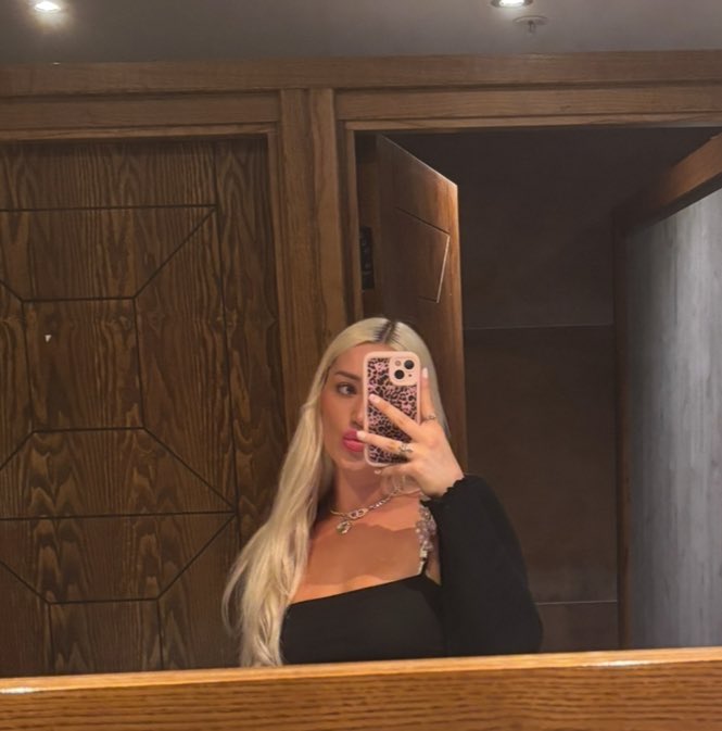 Princess 🎀 - 1 pic. 💋 https://t.co/MfFAU6MVPt
