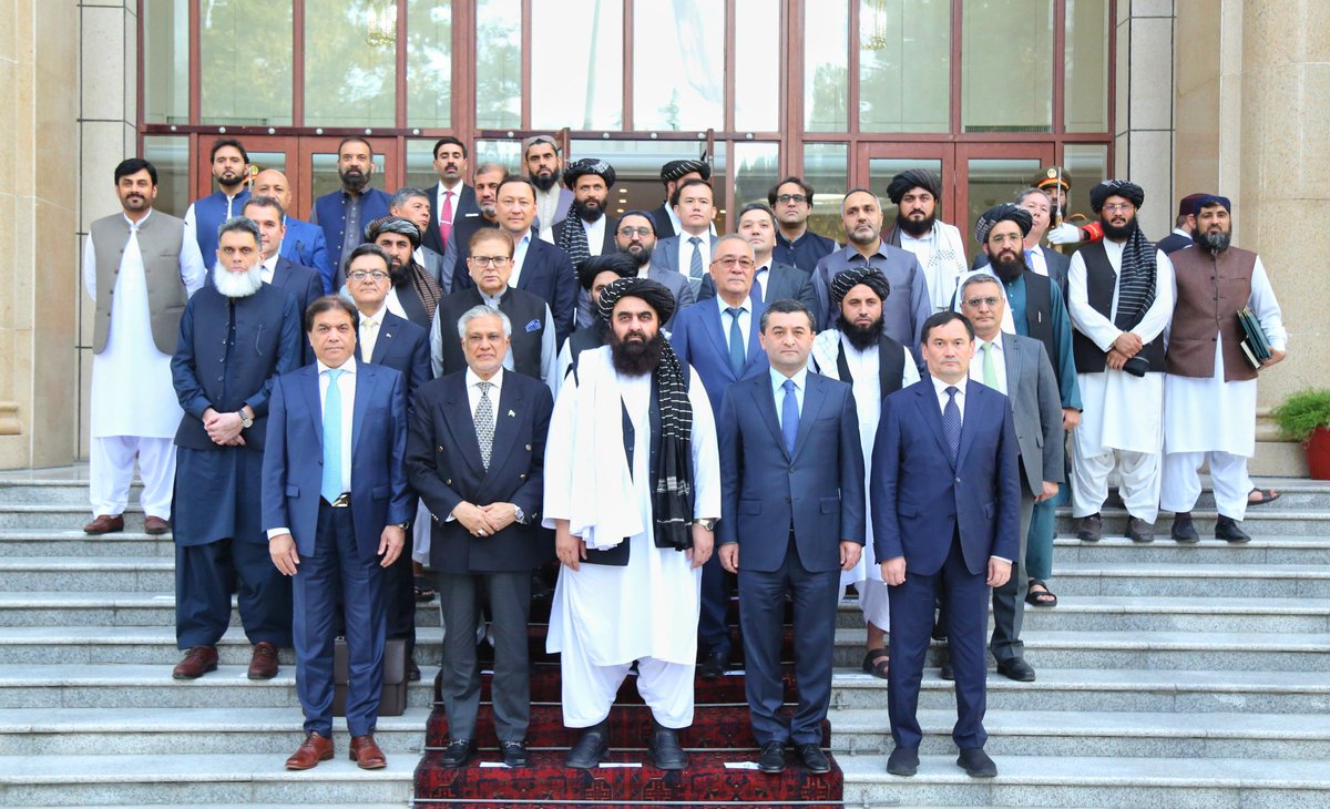 MahazOfficial1's tweet image. Update: Pakistan, Afghanistan, and Uzbekistan Mark Significant Achievement with Signing of Framework Agreement on Joint Feasibility Study for Naibabad-Kharlachi Rail Link under Uzbek-Afghan-Pak Railway Corridor, Paving the Way for Enhanced Regional Connectivity and Economic…