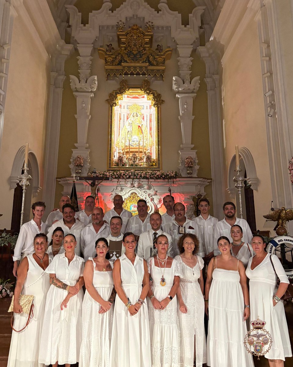 🟣⚪️ CORO | Un año más, el coro de nuestra Hermandad ha tenido el honor de participar en la Solemne Novena en honor a Nuestra Señora del Carmen del Perchel.
Agradecemos a la Archicofradía del Carmen Coronada su fraterna acogida y la oportunidad de compartir este hermoso momento.