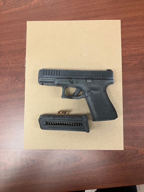 NYPD32Pct's tweet image. After responding to a radio run, your Neighborhood Coordination officers conducted an investigation that led to the arrest of numerous individuals & the recovery of this ILLEGAL firearm.
Great work everyone!
One less gun= a safer community!