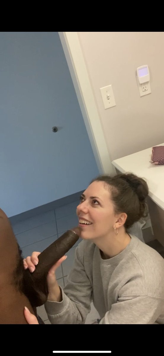 InATLForFun's tweet image. Happy wife