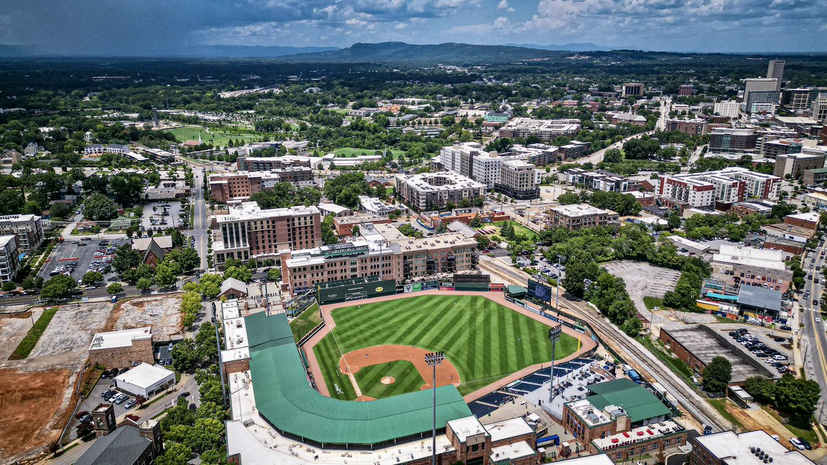 Upstate Sports Turf (@theugroundscrew) on Twitter photo I’ve recently took up photography and had the opportunity to shoot for the <a href="/GreenvilleDrive/">Greenville Drive</a> crew. Couple of B&W edits I worked on and the drone shot. Appreciate it <a href="/DriveTurfCrew/">Greg Burgess</a> I’ve recently took up photography and had the opportunity to shoot for the <a href="/GreenvilleDrive/">Greenville Drive</a> crew. Couple of B&W edits I worked on and the drone shot. Appreciate it <a href="/DriveTurfCrew/">Greg Burgess</a>